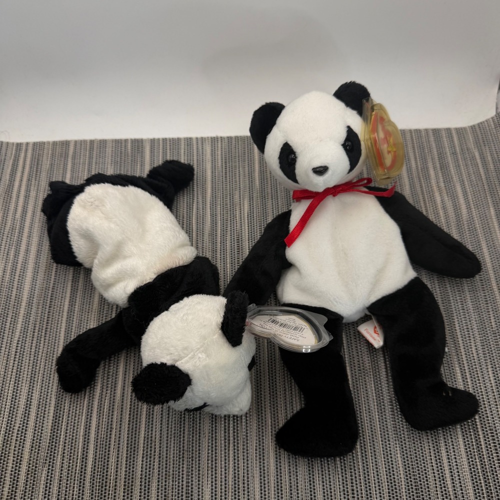 Ty Beanie Babies Fortune the Panda Lot 1997 2000 Black White Plush Bear Tags